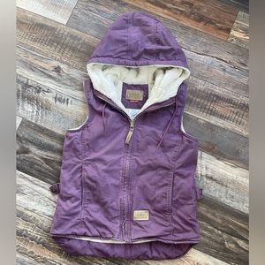 🏔️ Carhartt-style Sherpa-lined Sandstone Vest.